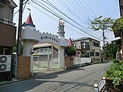 幼稚園・保育園 200m 六会幼稚園