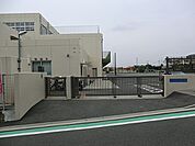 小学校 275m 横浜市立美しが丘西小学校