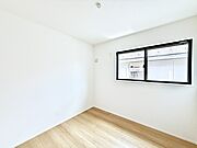 B号棟  ■落ち着いた色合いのお部屋で穏やかな時間を楽しめます