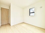 6号棟  ■落ち着いた色合いのお部屋で穏やかな時間を楽しめます