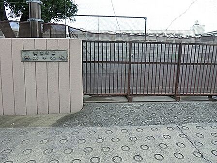 中学校 780m 横浜市立谷本中学校
