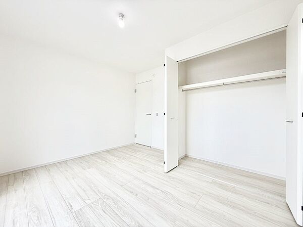 寝室を拡大表示