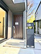 1号棟  ■ 心地よい暮らしへとつながる、温かい玄関