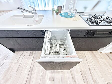 ■手間なく洗浄!食器をピカピカに仕上げてくれます