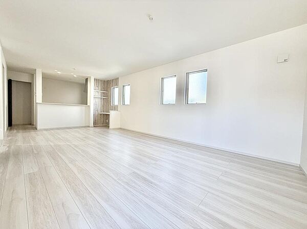 リビング/ダイニングを拡大表示
