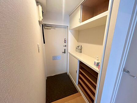 ■ シンプルで美しく、快適な暮らしの入り口