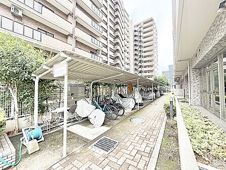 ■きちんと整備された駐輪場で、自転車の保管も安心です