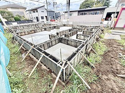 外観:2号棟 ■家族みんなが笑顔で過ごせる、安心感のある住まい 外観:2号棟 ■家族みんなが笑顔で過ごせる、安心感のある住まい