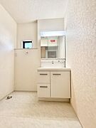 1号棟  ■明るい洗面所は毎朝の歯磨きも楽しくできちゃいそうです