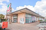ヨークベニマル西川田店 354m