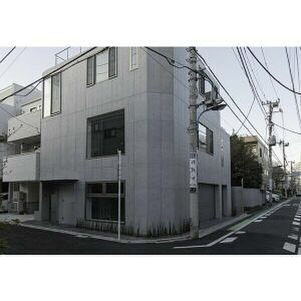 ARK CORNER 新宿若松町
