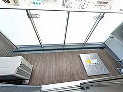 開放的で明るい空間を演出してくれるバルコニーです