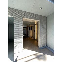 毎日通るエントランスはこのようになっています