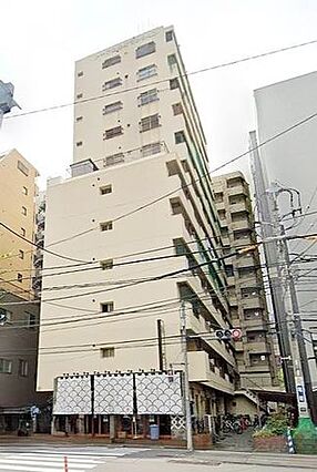 街に溶け合う美...