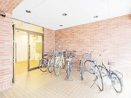 駐輪場付で、通勤・通学・お買い物など自転車をご利用いただけます。