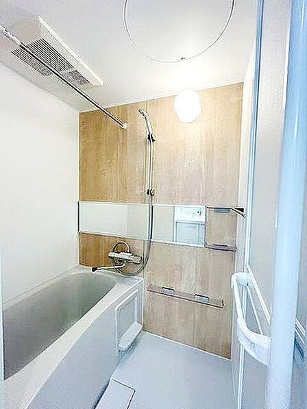 1日の疲れを取り心身を癒すことができる住まいの中のリラクゼーション空間。心からゆったりと寛いでいただけるよう、ゆとりのスペースを確保しております♪