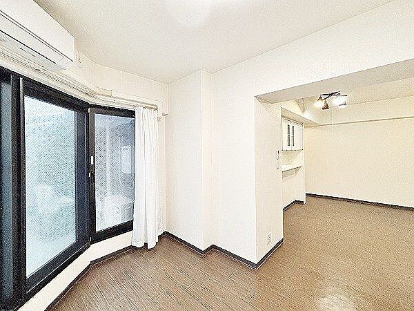 寝室を拡大表示