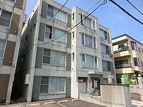 Asabu　Wing(アサブウィング) 103 ｜ 北海道札幌市北区麻生町6丁目13-24（賃貸マンション1K・1階・33.00㎡） その1