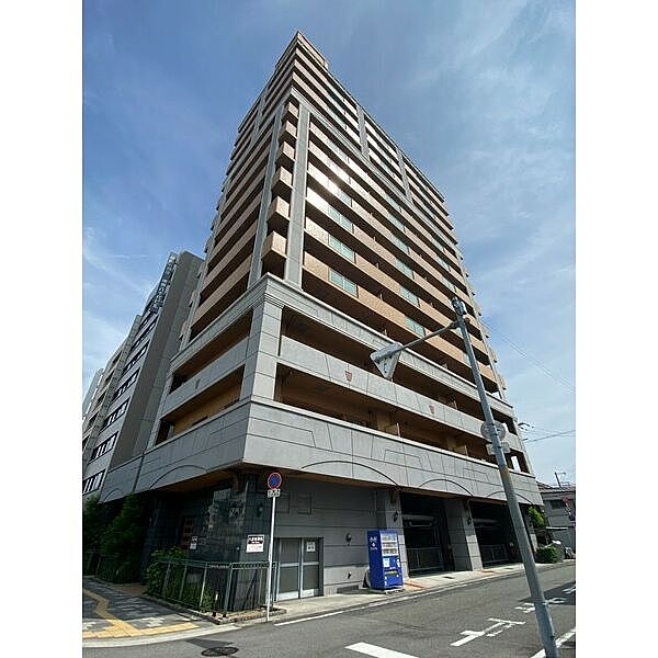 フェニックス堺東 ｜大阪府堺市堺区中安井町3丁(賃貸マンション3LDK・10階・63.62㎡)の写真 その1