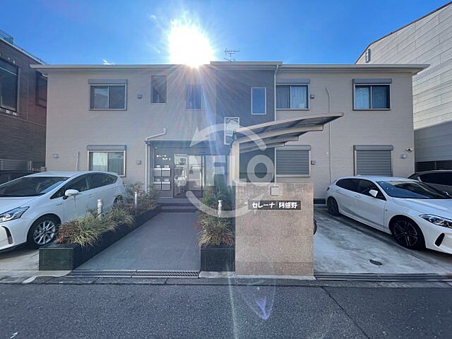 4 / 8