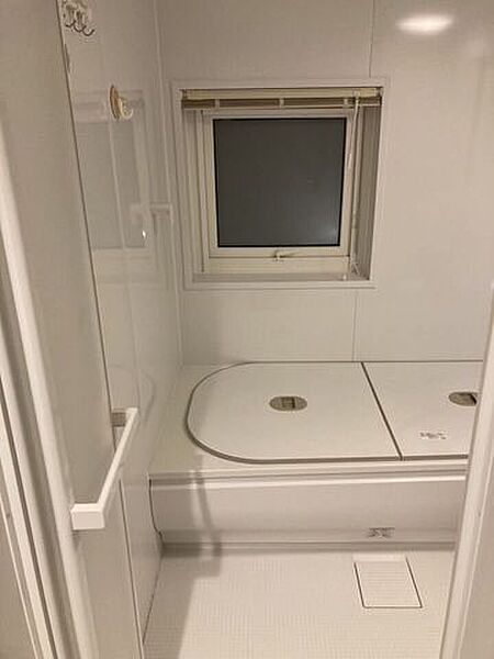 浴室を拡大表示