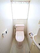 1F・2Fの両方にトイレがあり、忙しい朝もスムーズに。快適で使いやすい住まいを実現！