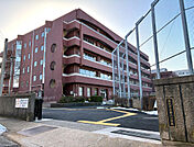 金沢市立兼六小学校／1800m（徒歩23分）