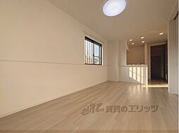 近鉄橿原線 九条駅 徒歩3分の賃貸アパート 1階1LDKのリビング/ダイニング