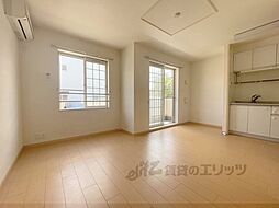 エスメラルダ 106 1階1LDKのリビング/ダイニング