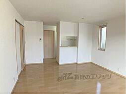 ヴィルコートII 102 2階2LDKのリビング/ダイニング