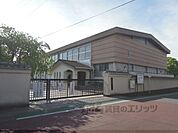 明治小学校まで750メートル