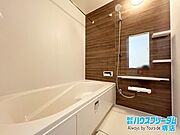 一日の疲れを癒すバスルームです♪