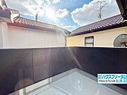 広々バルコニーでお洗濯もはかどります。