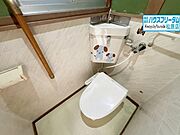 トイレにはウォシュレット完備。