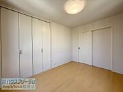 部屋ごとにしっかりと収納がございます♪