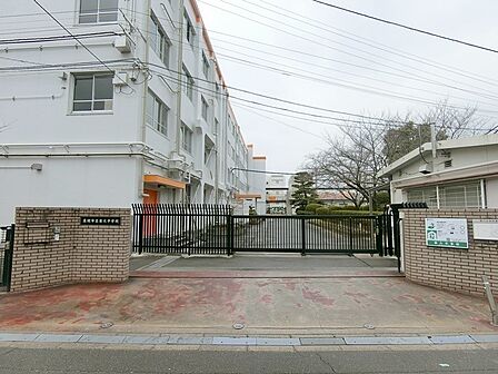高槻市立第六中学校