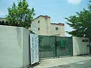 八尾市立龍華小学校