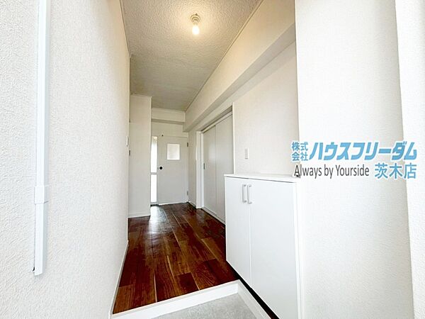 玄関を拡大表示