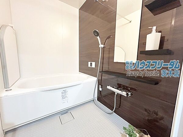 浴室を拡大表示