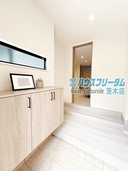 玄関を拡大表示
