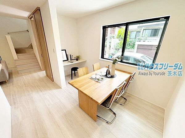 リビング/ダイニングを拡大表示