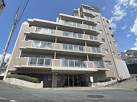 奈良県奈良市富雄元町3丁目（賃貸マンション3LDK・2階・64.03㎡） その1