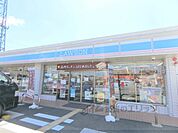ローソン　枚方長尾北町一丁目店まで700メートル