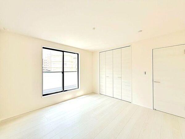 洋室を拡大表示