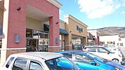 セブンイレブン今井店 【周辺環境/スーパー】デリシア岡谷店様まで約1600ｍ（車で約4分）日々のお買い物に欠かせないスーパーはお車なら約4分の距離です。駐車場も広く日用品から生鮮品まで揃っていて便利…