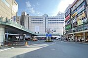 北千住駅(首都圏新都市鉄道 つくばエクスプレス) 徒歩11分。 810m