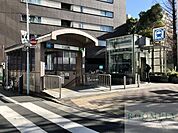 八丁堀駅(JR 京葉線) 徒歩10分。 770m