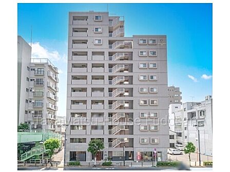 陽当り眺望良好な9階部分の角住戸です。