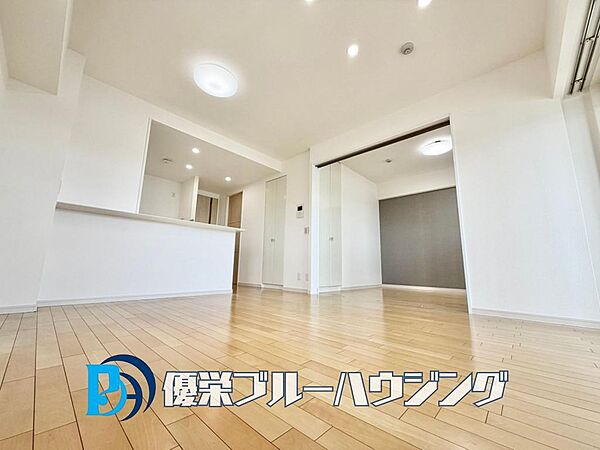 リビング/ダイニングを拡大表示