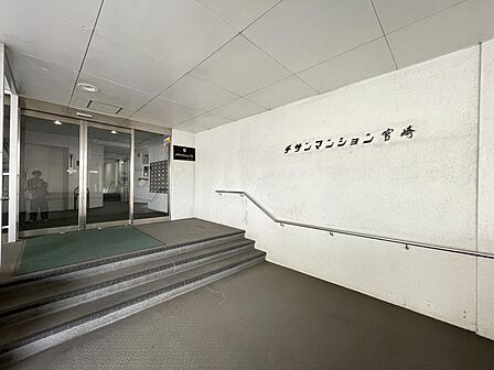 マンション入口です。